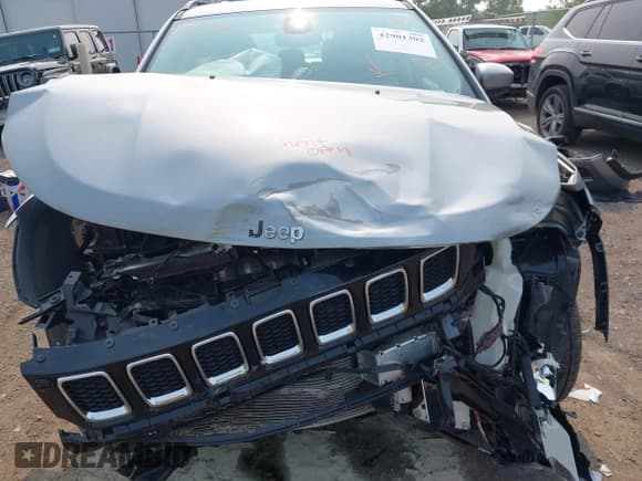 ✅ 2021 Jeep Compass Latitude • VIN: 3C4NJDBB3MT559138 • Lot: 42901302. Listed on IAAI with 18,062 mi. Free auction sales archive from the USA and detailed vehicle history report at DreamBid. Image 6.