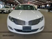 ✅ 2016 Lincoln MKZ • VIN: 3LN6L2J96GR621999 • Lot: 70675655. Wystawiony na Copart z przebiegiem 122 743 mil. Bezpłatny archiwum sprzedaży aukcyjnych z USA i szczegółowy raport historii pojazdu na DreamBid. Zdjęcie 5.