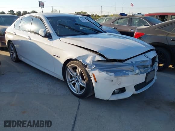 ✅ 2014 BMW 5 Series 535i • VIN: WBA5B1C59ED484177 • Lot: 43442810. Listed on IAAI with 251,950 mi. Free auction sales archive from the USA and detailed vehicle history report at DreamBid. Image 1.