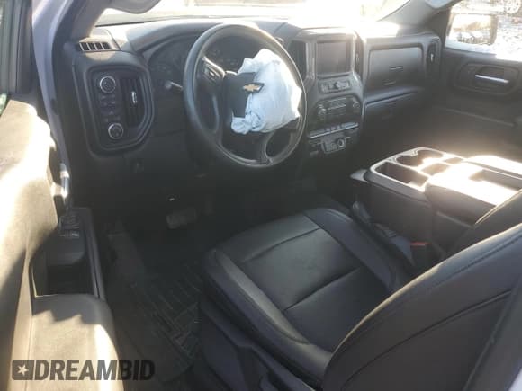 ✅ 2021 Chevrolet Silverado 1500 Work Truck • VIN: 3GCNYAEF0MG122084 • Lot: 41929055. Wystawiony na Copart z przebiegiem 49 147 mil. Bezpłatny archiwum sprzedaży aukcyjnych z USA i szczegółowy raport historii pojazdu na DreamBid. Zdjęcie 8.