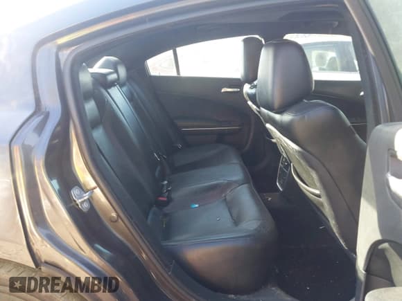 ✅ 2020 Dodge Charger SXT • VIN: 2C3CDXBGXLH144583 • Lot: 43437681. Wystawiony na IAAI z przebiegiem 215 000 mil. Bezpłatny archiwum sprzedaży aukcyjnych z USA i szczegółowy raport historii pojazdu na DreamBid. Zdjęcie 8.