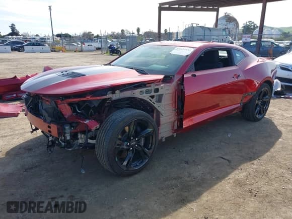 ✅ 2021 Chevrolet Camaro 1SS • VIN: 1G1FE1R79M0141925 • Lot: 41625935. Listed on IAAI with 22,833 mi. Free auction sales archive from the USA and detailed vehicle history report at DreamBid. Image 2.