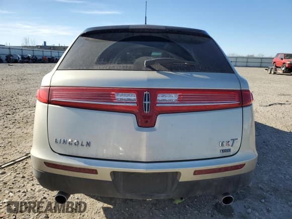 ✅ 2011 Lincoln MKT • VIN: 2LMHJ5AR9BBJ52371 • Лот: 42645495. Опубликован ранее на Copart с пробегом 137 157 миль. Бесплатный доступ к архиву аукционных продаж из США и подробный отчёт об истории автомобиля на DreamBid. Изображение 6.