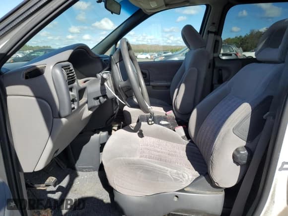 ✅ 1998 Pontiac Trans Sport • VIN: 1GMDU03E5WD315354 • Lot: 75705914. Wystawiony na Copart z przebiegiem 91 349 mil. Bezpłatny archiwum sprzedaży aukcyjnych z USA i szczegółowy raport historii pojazdu na DreamBid. Zdjęcie 7.