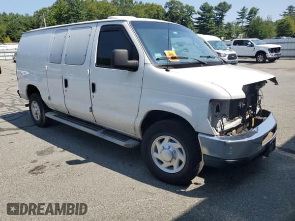 ✅ 2013 Ford Econoline Cargo Commercial • VIN: 1FTNE2EW2DDA45892 • Lot: 68166115. Listed on Copart with 192,923 mi. Free auction sales archive from the USA and detailed vehicle history report at DreamBid. Image 4.