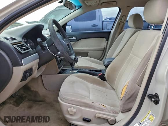 ✅ 2008 Mercury Milan • VIN: 3MEHM07Z78R641829 • Lot: 94550095. Listed on Copart with 133,280 mi. Free auction sales archive from the USA and detailed vehicle history report at DreamBid. Image 7.