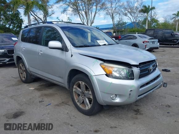 ✅ 2008 Toyota RAV4 Sport • VIN: JTMZK32VX86015173 • Lot: 41561817. Listed on IAAI with 157,614 mi. Free auction sales archive from the USA and detailed vehicle history report at DreamBid. Image 1.