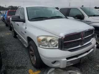 2007 Dodge 1500 SLT z VIN 1D7HA18217S256910, wystawiony jako Copart lot #74396354 z przebiegiem 145 475 mil mil oraz Szkoda całkowita • Salvage title. Historia ofert i sprzedaży dostępna na DreamBid. Obrazek 4.