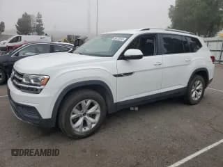 ✅ 2018 Volkswagen Atlas S • VIN: 1V2GR2CA5JC517572 • Lot: 89733155. Listed on Copart with 176,404 mi. Free auction sales archive from the USA and detailed vehicle history report at DreamBid. Image 1.