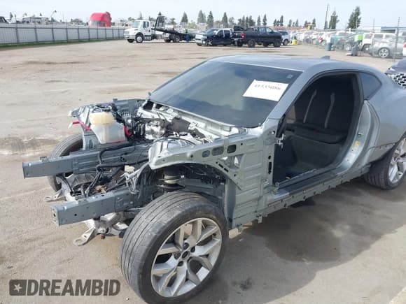 ✅ 2023 Chevrolet Camaro LT1 • VIN: 1G1FF1R72P0159247 • Lot: 41535086. Wystawiony na IAAI z przebiegiem Nie podano. Bezpłatny archiwum sprzedaży aukcyjnych z USA i szczegółowy raport historii pojazdu na DreamBid. Zdjęcie 6.