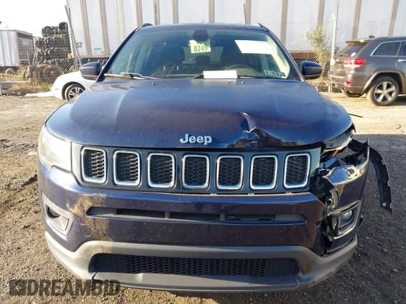 ✅ 2018 Jeep Compass Latitude • VIN: 3C4NJDBB7JT176587 • Lot: 43499713. Wystawiony na IAAI z przebiegiem 100 100 mil. Bezpłatny archiwum sprzedaży aukcyjnych z USA i szczegółowy raport historii pojazdu na DreamBid. Zdjęcie 12.