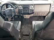 ✅ 2008 Ford F-250 XL • VIN: 1FTSX21R58EA52851 • Lot: 60237335. Listed on Copart with Not provided. Free auction sales archive from the USA and detailed vehicle history report at DreamBid. Image 8.