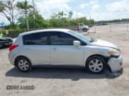 ✅ 2008 Nissan Versa S • VIN: 3N1BC13E08L418704 • Lot: 42508041. Listed on IAAI with 133,986 mi. Free auction sales archive from the USA and detailed vehicle history report at DreamBid. Image 12.