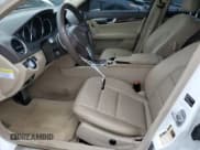 ✅ 2013 Mercedes-Benz C 300 Sport • VIN: WDDGF8AB4DR267712 • Лот: 60232485. Опубликован ранее на Copart с пробегом 56 942 миль. Бесплатный доступ к архиву аукционных продаж из США и подробный отчёт об истории автомобиля на DreamBid. Изображение 7.