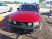 ✅ 2007 Ford Mustang GT Deluxe • VIN: 1ZVHT82H175197623 • Lot: 43085266. Wystawiony na IAAI z przebiegiem Nie podano. Bezpłatny archiwum sprzedaży aukcyjnych z USA i szczegółowy raport historii pojazdu na DreamBid. Zdjęcie 12.