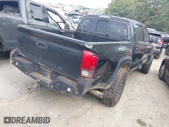 ✅ 2021 Toyota Tacoma SR • VIN: 5TFCZ5AN8MX260587 • Лот: 43081564. Опубликован ранее на IAAI с пробегом 204 183 миль. Бесплатный доступ к архиву аукционных продаж из США и подробный отчёт об истории автомобиля на DreamBid. Изображение 4.