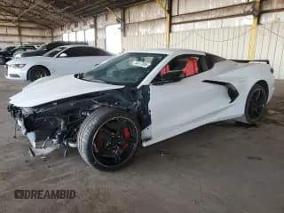 ✅ 2022 Chevrolet Corvette 1LT • VIN: 1G1YA3D44N5120675 • Lot: 74617304. Wystawiony na Copart z przebiegiem 8 258 mil. Bezpłatny archiwum sprzedaży aukcyjnych z USA i szczegółowy raport historii pojazdu na DreamBid. Zdjęcie 1.
