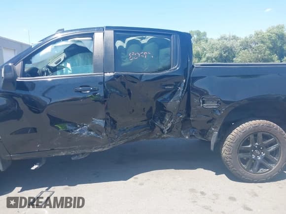 ✅ 2021 Chevrolet Silverado 1500 LT Trail Boss • VIN: 1GCPYFED4MZ267455 • Lot: 42588697. Listed on IAAI with 77,335 mi. Free auction sales archive from the USA and detailed vehicle history report at DreamBid. Image 6.