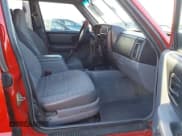 ✅ 1997 Jeep Cherokee SE • VIN: 1J4FJ28SXVL544501 • Lot: 43320028. Wystawiony na IAAI z przebiegiem 174 836 mil. Bezpłatny archiwum sprzedaży aukcyjnych z USA i szczegółowy raport historii pojazdu na DreamBid. Zdjęcie 5.