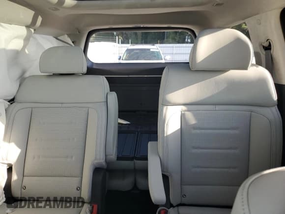 ✅ 2025 Hyundai Santa Fe Calligraphy • VIN: 5NMP5DG15SH066357 • Лот: 84604235. Опубликован ранее на Copart с пробегом 2 682 миль. Бесплатный доступ к архиву аукционных продаж из США и подробный отчёт об истории автомобиля на DreamBid. Изображение 10.