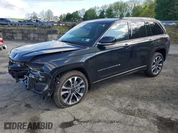 ✅ 2023 Jeep Grand Cherokee Overland • VIN: 1C4RJYD6XP8849145 • Lot: 56931595. Wystawiony na Copart z przebiegiem 41 891 mil. Bezpłatny archiwum sprzedaży aukcyjnych z USA i szczegółowy raport historii pojazdu na DreamBid. Zdjęcie 1.