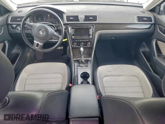 ✅ 2015 Volkswagen Passat SE • VIN: 1VWBT7A38FC046536 • Lot: 94373905. Listed on Copart with 220,838 mi. Free auction sales archive from the USA and detailed vehicle history report at DreamBid. Image 8.