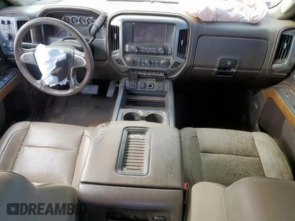 ✅ 2016 Chevrolet Silverado 2500HD LTZ • VIN: 1GC1KWE80GF235750 • Лот: 85292955. Опубликован ранее на Copart с пробегом 213 358 миль. Бесплатный доступ к архиву аукционных продаж из США и подробный отчёт об истории автомобиля на DreamBid. Изображение 8.