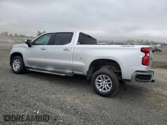 2021 Chevrolet Silverado 1500 LT with VIN 3GCUYDED1MG472772, listed as a Copart auction lot 58533125 with 30,145 mi miles and Salvage title. Bid and sale history available at DreamBid. Image 2.