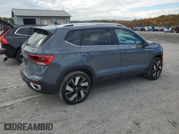 ✅ 2024 Volkswagen Taos SEL • VIN: 3VV4X7B28RM045736 • Лот: 90582595. Опубликован ранее на Copart с пробегом 34 960 миль. Бесплатный доступ к архиву аукционных продаж из США и подробный отчёт об истории автомобиля на DreamBid. Изображение 3.