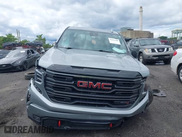 ✅ 2025 GMC Sierra 1500 AT4 • VIN: 1GTUUEELXSZ185307 • Лот: 42321389. Опубликован ранее на IAAI с пробегом 10 311 миль. Бесплатный доступ к архиву аукционных продаж из США и подробный отчёт об истории автомобиля на DreamBid. Изображение 12.