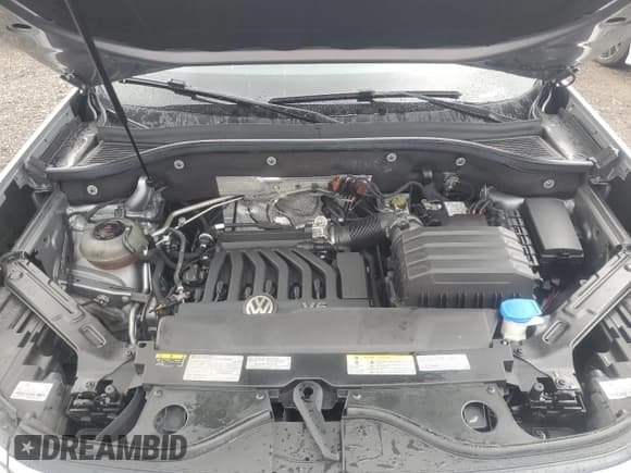 ✅ 2021 Volkswagen Atlas SE • VIN: 1V2NE2CA7MC211044 • Lot: 51333565. Listed on Copart with 38,705 mi. Free auction sales archive from the USA and detailed vehicle history report at DreamBid. Image 12.