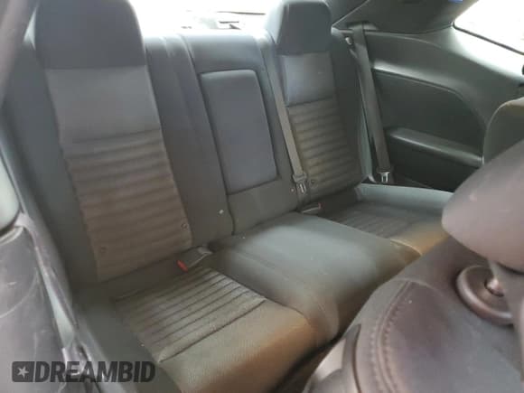 ✅ 2014 Dodge Challenger SXT • VIN: 2C3CDYAG1EH225210 • Lot: 83545054. Wystawiony na Copart z przebiegiem Nie podano. Bezpłatny archiwum sprzedaży aukcyjnych z USA i szczegółowy raport historii pojazdu na DreamBid. Zdjęcie 10.