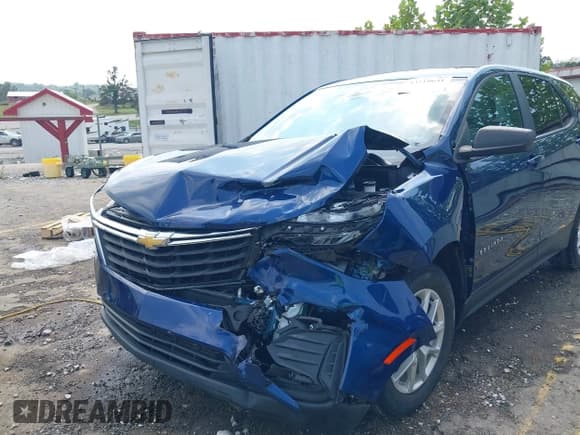 ✅ 2022 Chevrolet Equinox LS • VIN: 3GNAXHEV7NS231682 • Lot: 43210641. Wystawiony na IAAI z przebiegiem 28 656 mil. Bezpłatny archiwum sprzedaży aukcyjnych z USA i szczegółowy raport historii pojazdu na DreamBid. Zdjęcie 6.