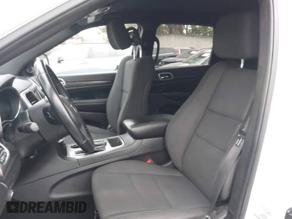 2020 Jeep Grand Cherokee Altitude z VIN 1C4RJEAG3LC202749, wystawiony jako IAAI lot #42272959 z przebiegiem 90 698 mil mil oraz . Historia ofert i sprzedaży dostępna na DreamBid. Obrazek 19.