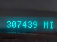 ✅ 2005 Chevrolet Silverado 1500 Z71 • VIN: 2GCEK19B851288808 • Лот: 43297608. Опубликован ранее на IAAI с пробегом 307 439 миль. Бесплатный доступ к архиву аукционных продаж из США и подробный отчёт об истории автомобиля на DreamBid. Изображение 15.