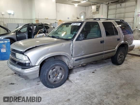 ✅ 2004 Chevrolet Blazer LS • VIN: 1GNDT13X84K112313 • Lot: 62817553. Wystawiony na Copart z przebiegiem 156 427 mil. Bezpłatny archiwum sprzedaży aukcyjnych z USA i szczegółowy raport historii pojazdu na DreamBid. Zdjęcie 1.
