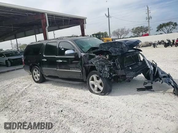 ✅ 2013 Chevrolet Suburban LTZ • VIN: 1GNSCKE00DR188905 • Lot: 46224845. Wystawiony na Copart z przebiegiem 212 260 mil. Bezpłatny archiwum sprzedaży aukcyjnych z USA i szczegółowy raport historii pojazdu na DreamBid. Zdjęcie 14.