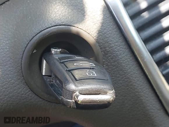 ✅ 2008 Audi Q7 Premium • VIN: WA1BV74L68D040394 • Lot: 42867312. Wystawiony na IAAI z przebiegiem 117 316 mil. Bezpłatny archiwum sprzedaży aukcyjnych z USA i szczegółowy raport historii pojazdu na DreamBid. Zdjęcie 11.