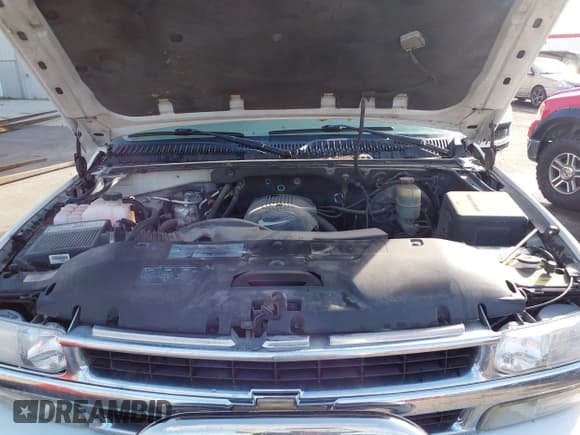 ✅ 2002 Chevrolet Tahoe LT • VIN: 1GNEK13ZX2J201926 • Lot: 43600395. Wystawiony na IAAI z przebiegiem 253 786 mil. Bezpłatny archiwum sprzedaży aukcyjnych z USA i szczegółowy raport historii pojazdu na DreamBid. Zdjęcie 10.