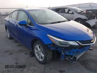 ✅ 2018 Chevrolet Cruze LT • VIN: 1G1BE5SM7J7207283 • Лот: 43382561. Опубликован ранее на IAAI с пробегом 87 128 миль. Бесплатный доступ к архиву аукционных продаж из США и подробный отчёт об истории автомобиля на DreamBid. Изображение 1.