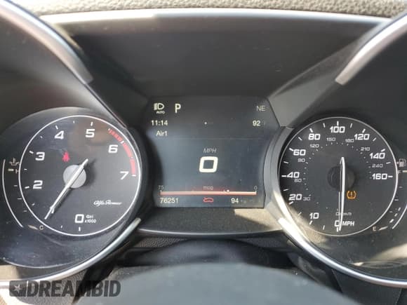 ✅ 2017 Alfa Romeo Giulia • VIN: ZARFAEBN8H7558166 • Lot: 69969145. Listed on Copart with 76,251 mi. Free auction sales archive from the USA and detailed vehicle history report at DreamBid. Image 9.