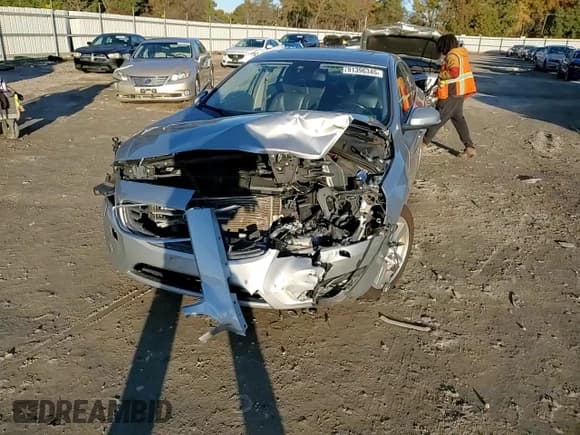 ✅ 2013 Volvo S60 T5 • VIN: YV1612FH3D2233438 • Lot: 91396345. Wystawiony na Copart z przebiegiem 69 247 mil. Bezpłatny archiwum sprzedaży aukcyjnych z USA i szczegółowy raport historii pojazdu na DreamBid. Zdjęcie 14.