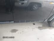 ✅ 2007 Land Rover LR3 SE • VIN: SALAE25427A431059 • Lot: 43799504. Wystawiony na IAAI z przebiegiem 243 183 mil. Bezpłatny archiwum sprzedaży aukcyjnych z USA i szczegółowy raport historii pojazdu na DreamBid. Zdjęcie 6.