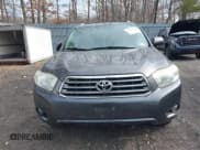 ✅ 2010 Toyota Highlander Limited • VIN: JTEDK3EH2A2156022 • Lot: 41683741. Listed on IAAI with 165,099 mi. Free auction sales archive from the USA and detailed vehicle history report at DreamBid. Image 12.