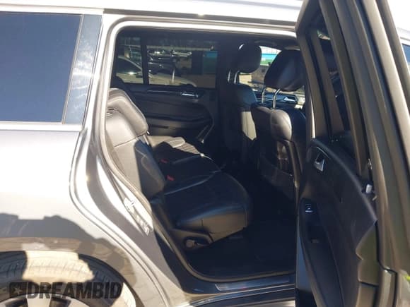 ✅ 2017 Mercedes-Benz GLS 450 • VIN: 4JGDF6EEXHA921070 • Лот: 43463983. Опубликован ранее на IAAI с пробегом 120 000 миль. Бесплатный доступ к архиву аукционных продаж из США и подробный отчёт об истории автомобиля на DreamBid. Изображение 8.