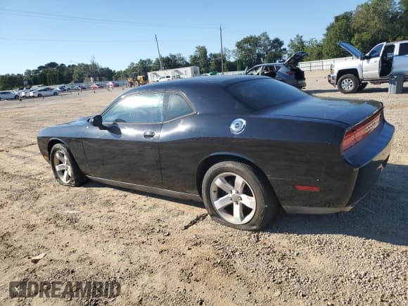 ✅ 2014 Dodge Challenger SXT • VIN: 2C3CDYAG4EH126669 • Lot: 82412235. Listed on Copart with 92,171 mi. Free auction sales archive from the USA and detailed vehicle history report at DreamBid. Image 2.