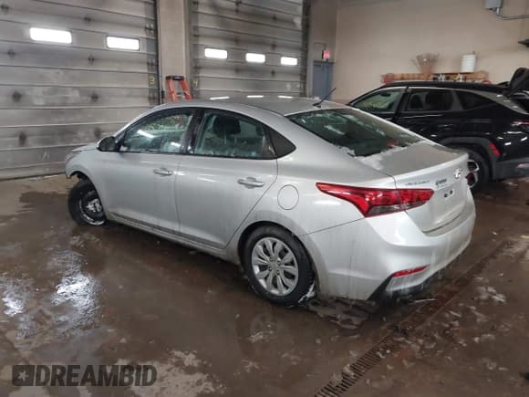 ✅ 2021 Hyundai Accent SE • VIN: 3KPC24A64ME143015 • Лот: 41571486. Опубликован ранее на IAAI с пробегом 77 299 миль. Бесплатный доступ к архиву аукционных продаж из США и подробный отчёт об истории автомобиля на DreamBid. Изображение 3.