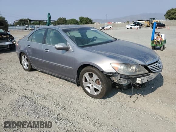 ✅ 2005 Acura RL • VIN: JH4KB16505C011516 • Lot: 67599205. Listed on Copart with 210,828 mi. Free auction sales archive from the USA and detailed vehicle history report at DreamBid. Image 4.