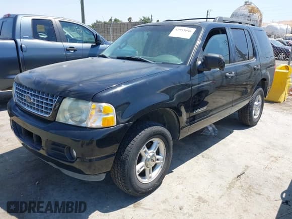 ✅ 2005 Ford Explorer XLT • VIN: 1FMZU63E55ZA18319 • Lot: 42955046. Listed on IAAI with 134,581 mi. Free auction sales archive from the USA and detailed vehicle history report at DreamBid. Image 2.