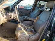 ✅ 2002 Toyota Sequoia Limited • VIN: 5TDZT38AX2S120885 • Lot: 82451515. Wystawiony na Copart z przebiegiem Nie podano. Bezpłatny archiwum sprzedaży aukcyjnych z USA i szczegółowy raport historii pojazdu na DreamBid. Zdjęcie 7.